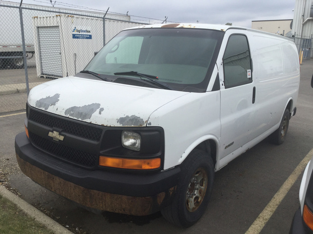 2006 Chevrolet Express G2500 Cargo Van