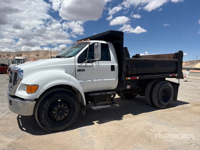 2005 Ford F-650 XL 4x2 Tipper Truck