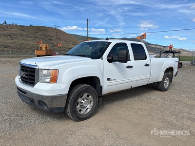 2010 GMC Sierra 2500HD 4x4 Crew Cab Pickup