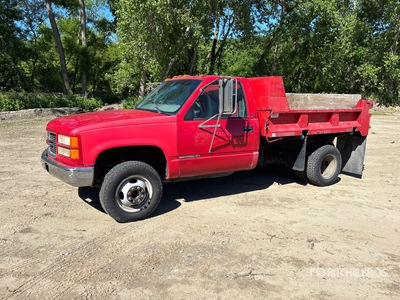 2000 GMC Sierra C3500HD 4x4 Dump Truck