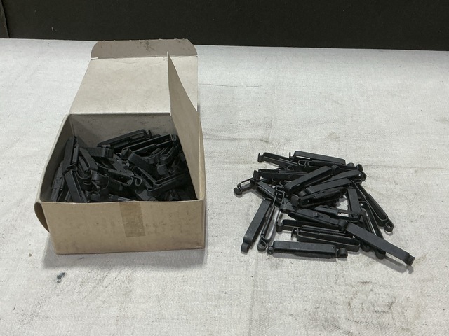 (49,200) GVT 842 Belt-Strap Keepers (49,200) GVT 842 Belt-Strap Keepers
