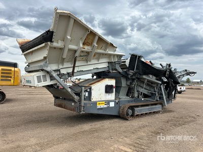 Metso Lokotrack ST 2.4 Tracked Screen Plant