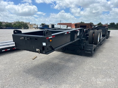 2009 XL Specialized J0573 Tri/A Extendable Removable Gooseneck Lowboy Trailer