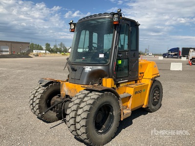 Hyundai 80D-9 15656 lb Pneumatic Tire Chariot Élévateur