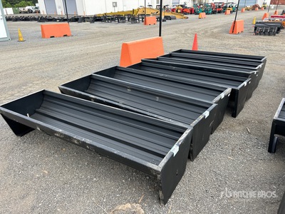 Quantity of (7) 2025 Kit Containers CF-90-V2025 90 in Alimentador de ganado