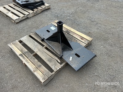 2025 Kit Containers QT-TM 46 in Skid Steer Hitch Receiver