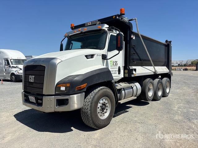 2016 Cat CT660S 8x4 Tri/A Dump Truck