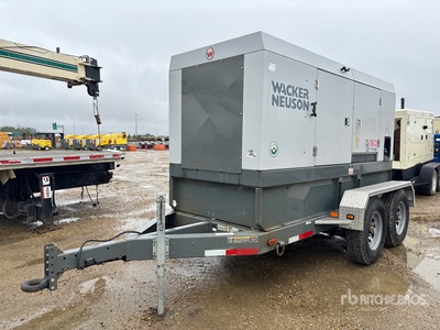 2014 Wacker Neuson G150 121 kW Mobile 発電機セット (250-749 kw/310-950 kva)