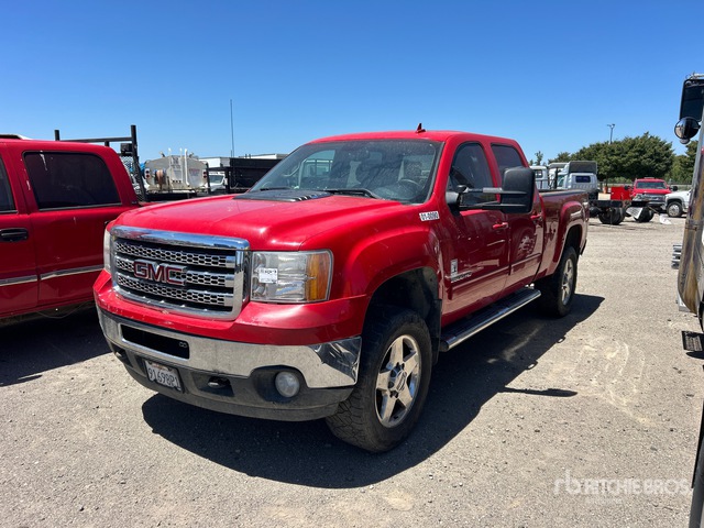 2014 GMC Sierra 2500HD SLT 4x4 Crew Cab Pickup