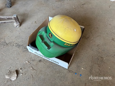 John Deere StarFire 3000 GNSS Receiver