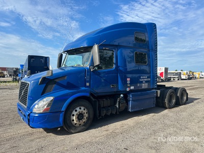 2017 Volvo VNL780 6x4 3- Achs Sattelzugmaschine mit Schlafkabine