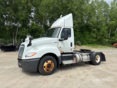 2021 International LT625 4x2 S/A Day Cab Truck Tractor