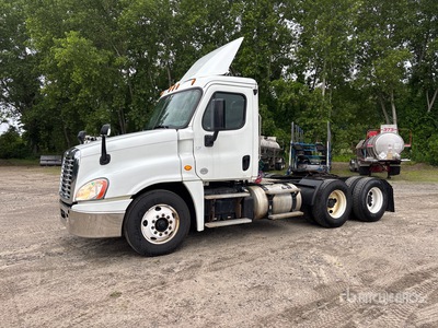 2017 Freightliner Cascadia 125 6x4 T/A Day Cab Truck Tractor