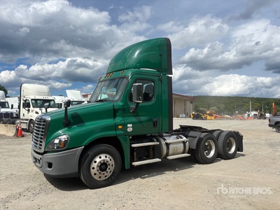 2017 Freightliner Cascadia 125 6x4 T/A Day Cab Truck Tractor