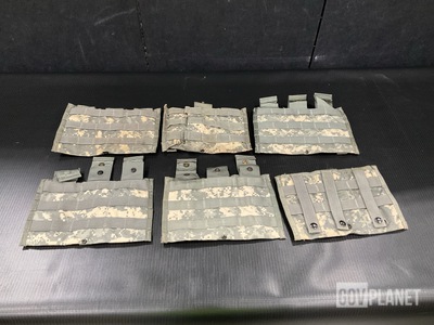(121) M4 Three Mag Pouches