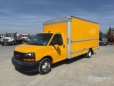 2021 GMC Savana G3500 4x2 Furgonetka