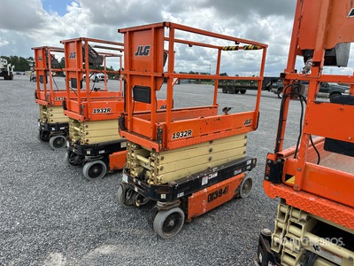 2018 JLG 1932R Electric Scissor Lift