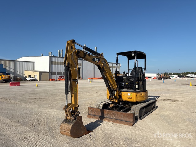 2018 Cat 303.5E2 CR Mini Excavator