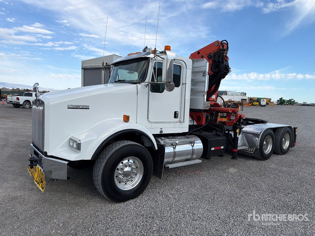 2011 Palfinger PK 32080 Knuckle Boom on 2013 Kenworth T800 6x4 Boom Truck