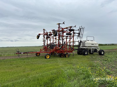1996 Bourgault 8800 36 ft Air Drill