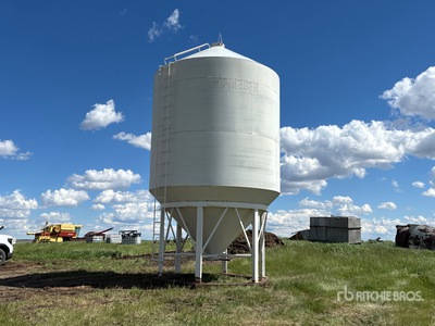 Friesen +/- 1800 bu Smooth Wall Hopper Trémie à grains