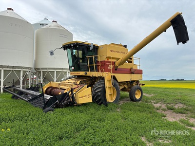 1990 New Holland TR96 Combine Harvester
