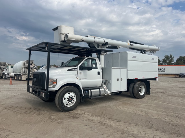 2024 Altec LR8-56 56 ft on 2024 Ford F-750 4x2 Forestry Chipper Body Bucket Truck 2024 Altec LR8-56 56 ft on 2024 Ford F-750 4x2 Forestry Chipper Body Bucket Truck