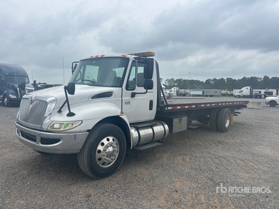 2007 International 4300 4x2 Tilt Tray Truck