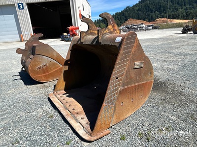 63 in Q/C Cleanup Cazo para excavadora