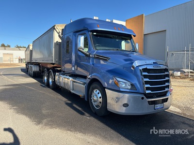 2019 Freightliner Cascadia 6x4 T/A Sleeper Truck Tractor
