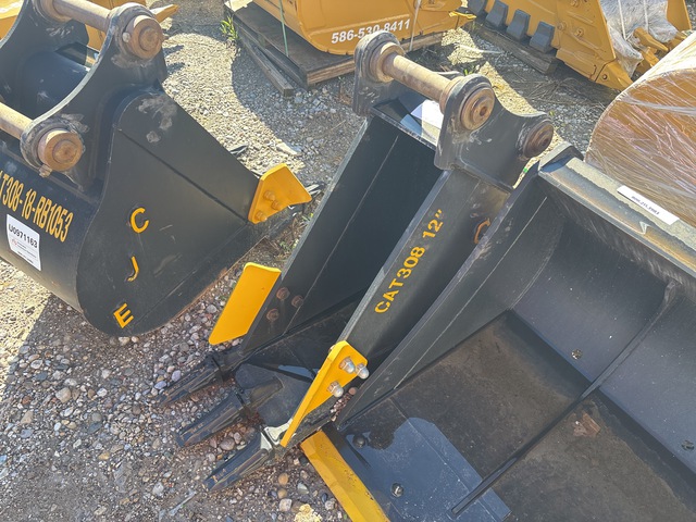 CJE 12 in Q/C Digging Excavator Bucket - Fits CAT 308 (Unused)