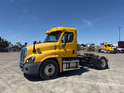 2016 Freightliner Cascadia 125 4x2 S/A Day Cab Truck Tractor