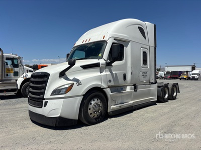 2021 Freightliner Cascadia 126 6x4 T/A Sleeper Truck Tractor
