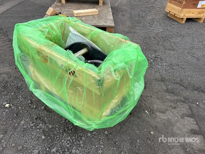 2023 Doosan EQC04D Excavator Coupler - Fits 1 ton (Unused)