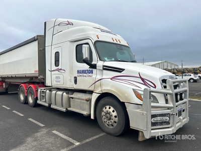 2020 Freightliner Cascadia 126 6x4 T/A Sleeper Truck Tractor