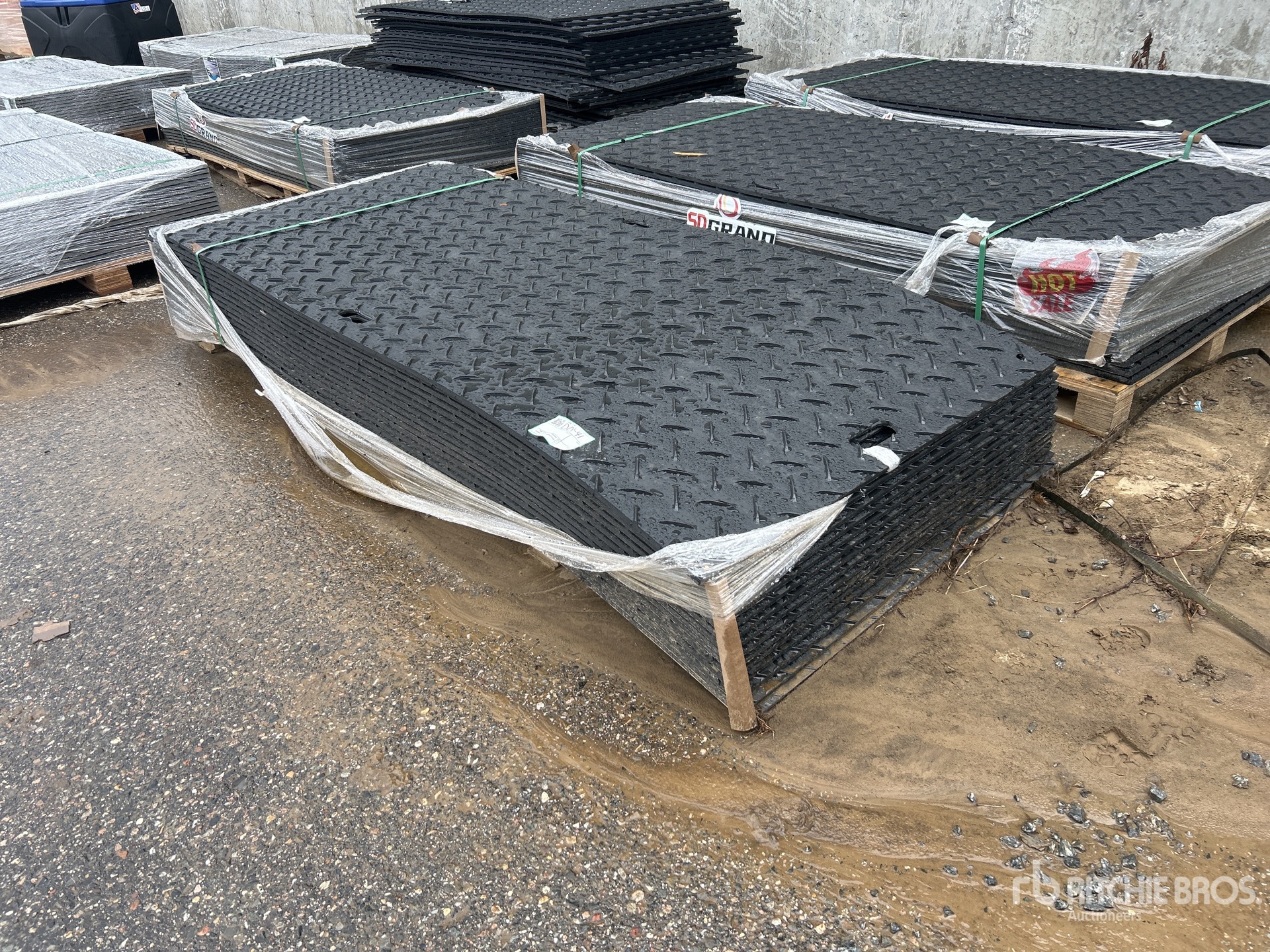 Quantity of (15) 2026 FPM 41 in x 94 in Ground Protection Mats (Unused)