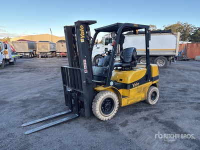 2012 Yale GDP25RK 2450 kg Forklift