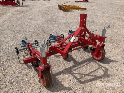 Row Cultivator