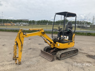 2021 Komatsu PC14R-3HS حفارة صغيرة