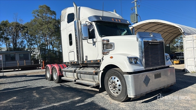 2020 Freightliner Coronado Tri/A Sleeper Truck Tractor