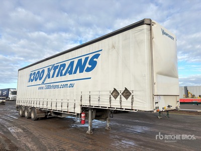 2015 Vawdrey 13.3 m Tri/A Step Deck Curtain Side Trailer