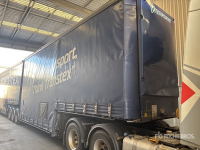 2017 Vawdrey VB S3 8.2 m Tri/A Lead Step Deck Curtain Side Trailer