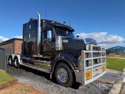 2021 Kenworth T610SAR 6x4 T/A Sleeper Truck Tractor