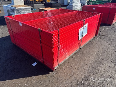 Quantity of (30) Canex 7 ft 6 in x 5 ft 10 in Powder Coated サイト フェンス (Unused)