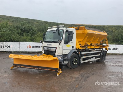 2018 DAF LF260FA 4x2 18 Ton Gritter Hooklift Spreader Truck