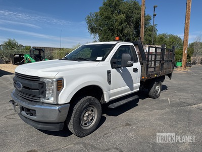 2018 Ford F-250 XL 4x4 flat bed Flatbed Truck