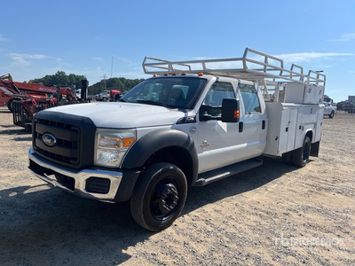 2013 Ford F-450 4x2 Crew Cab شاحنة خدمة