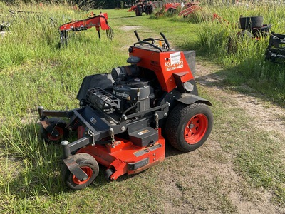 2022 Kubota SZ22NC-48-2 Stand-On Kosiarka do trawy
