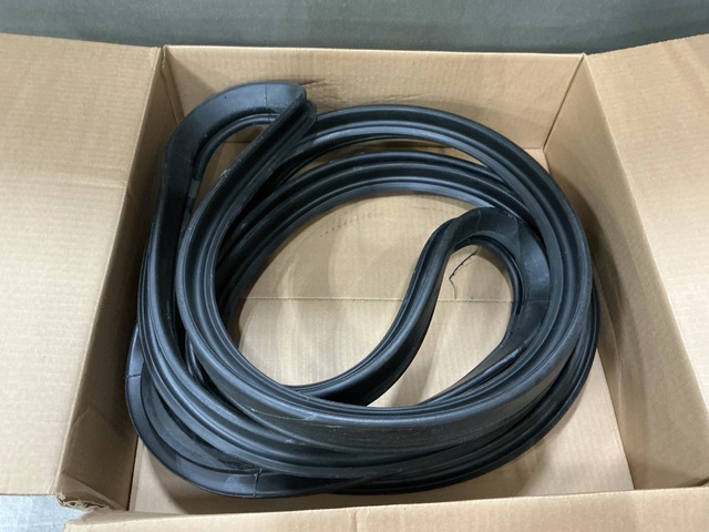 (27) Basic Rubber & Plastics 2584051 Non-Metallic Special Shaped Section Seals
