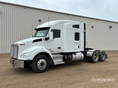 2022 Kenworth T880 6x4 T/A Sleeper Truck Tractor